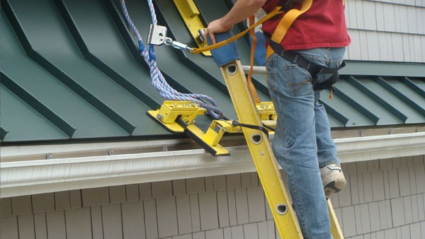 A Breakthrough In Residential Fall Protection 2014 05 12 Roofing Contractor