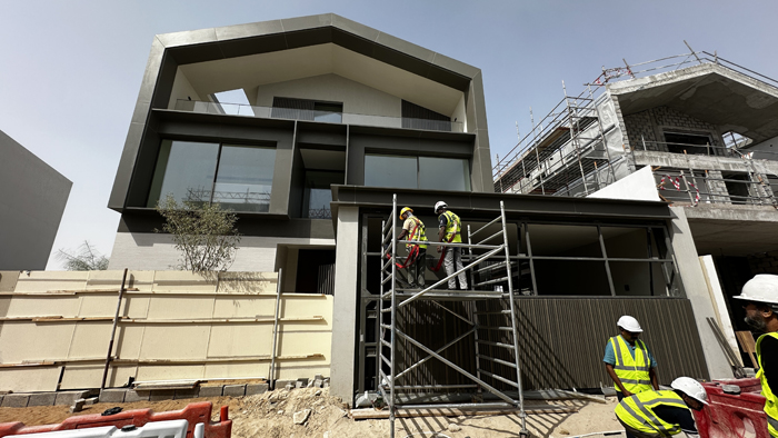 Schweiss-Dubai-install-ex